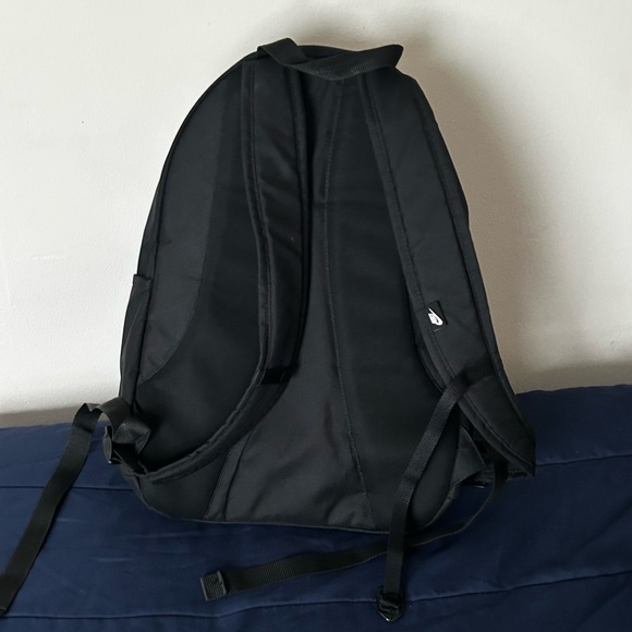 Nike Black Backpack - Picture 3 of 6